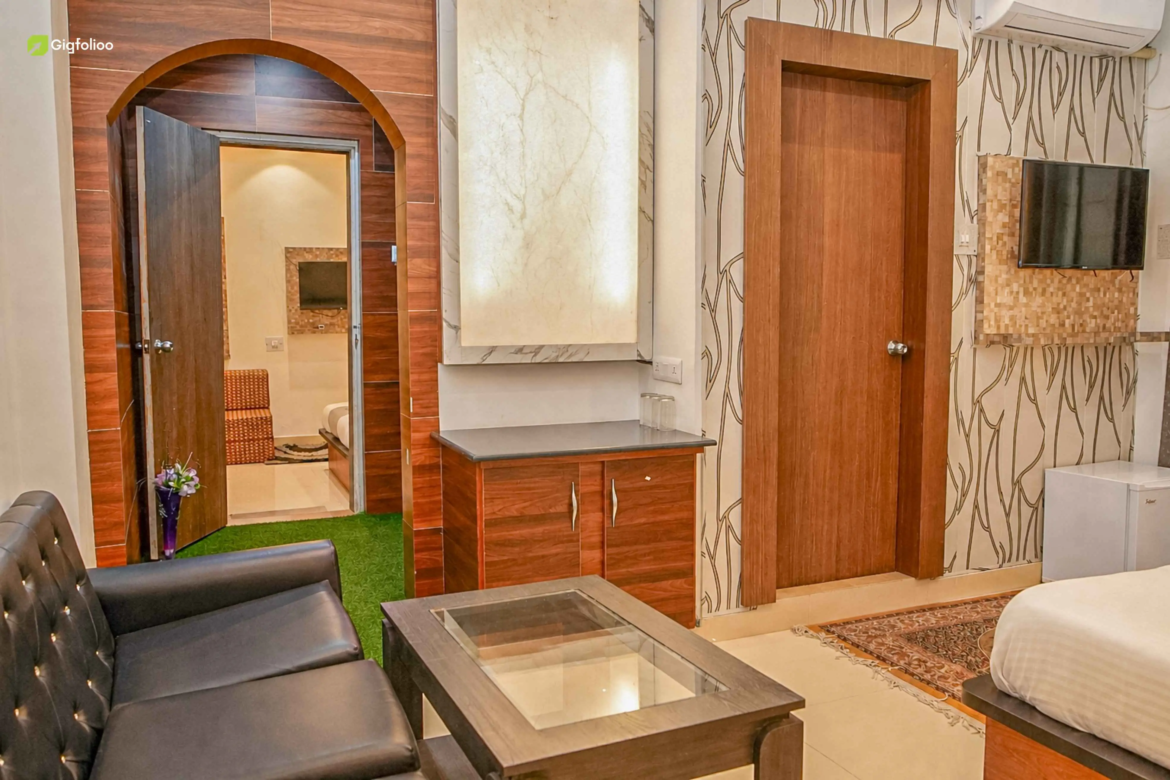 Badam Deluxe Family Room photograph 4