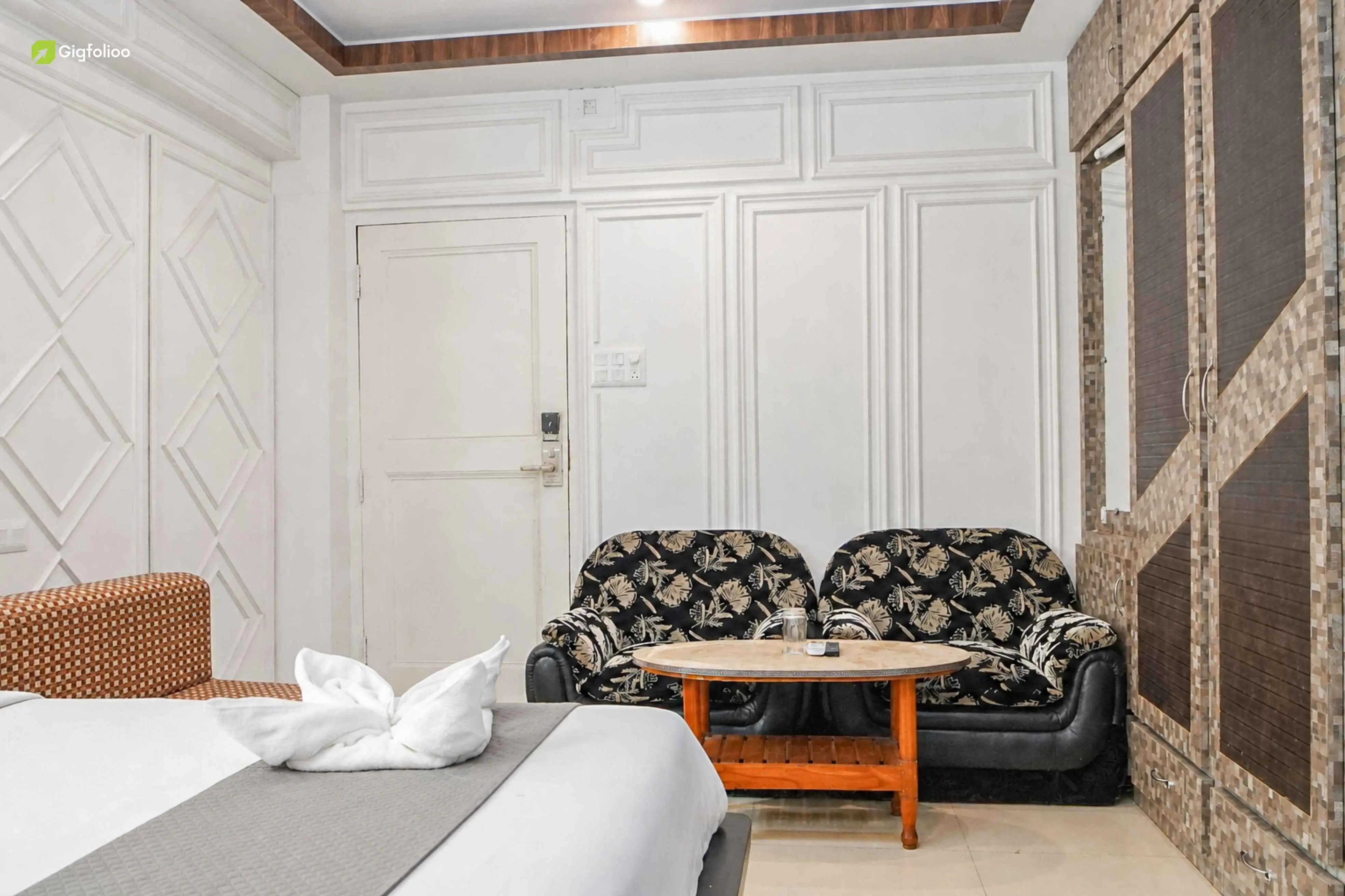 Nargis Deluxe Room photograph 7